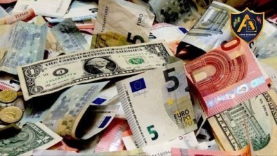 الدولار الأمريكي يبدأ الأسبوع بارتفاع طفيف.. واليورو يتراجع عن ذروة الأسبوع الماضي