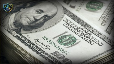 الدولار يتعافى من خسائر سابقة وسط ترقب اتفاقات تجارية أوروبية وأمريكية