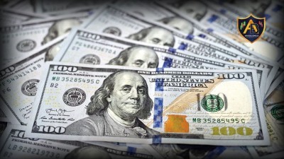 الدولار يستعيد بعض مكاسبه وسط تقلبات الين وتطورات الاتفاق التجاري بين واشنطن وطوكيو